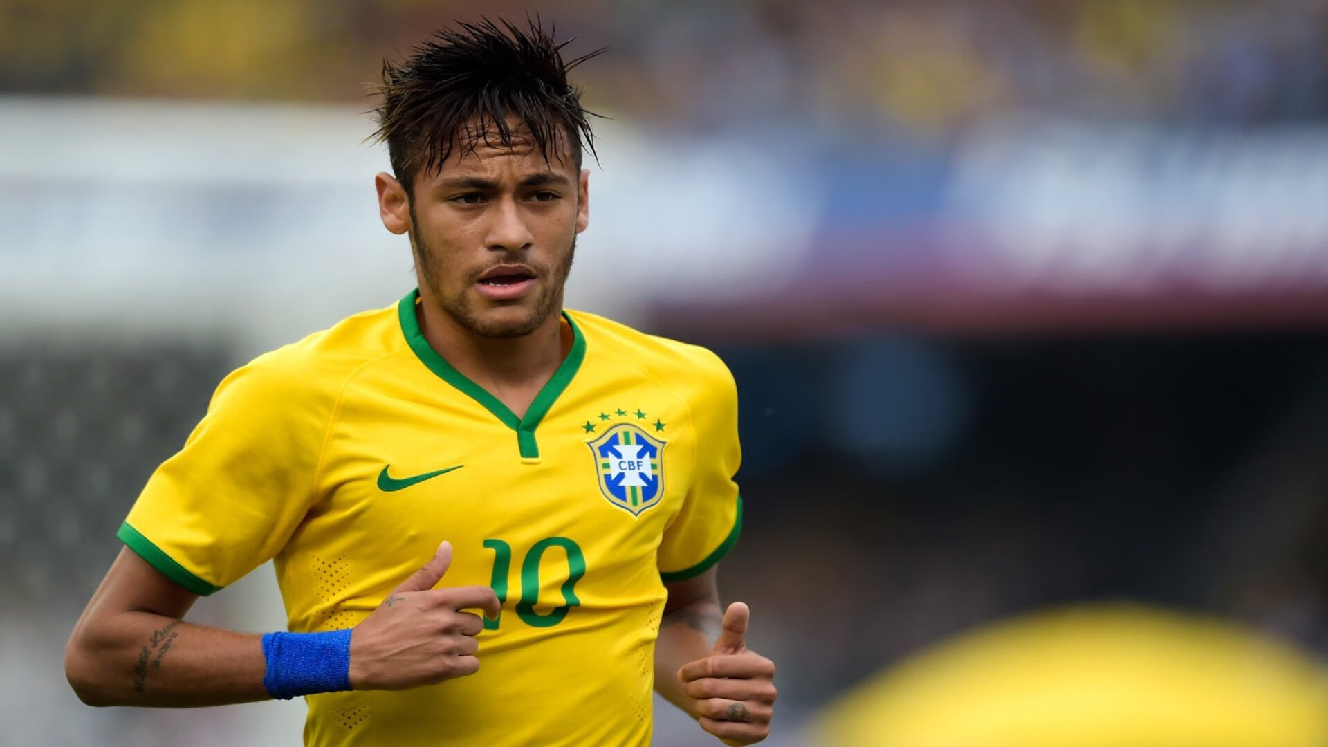 kering.com-_未来运动鞋：智能科技引领潮流_，未来鞋子